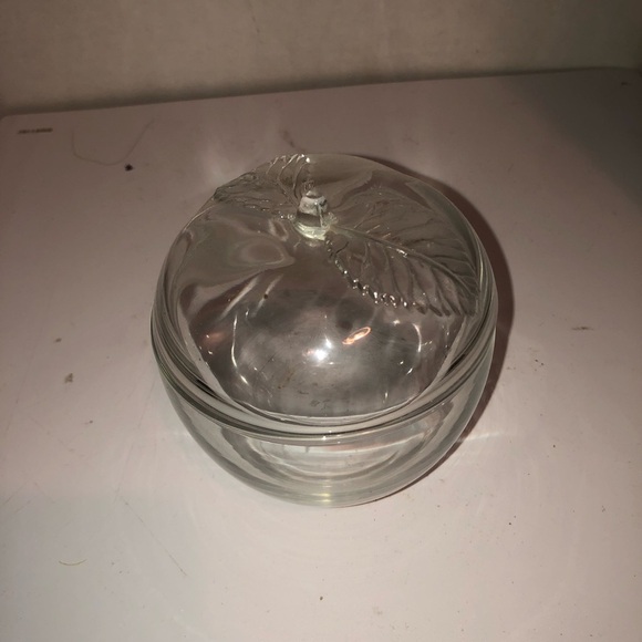 Vintage luminarc France clear glass apple shaped container with lid. - Picture 1 of 9